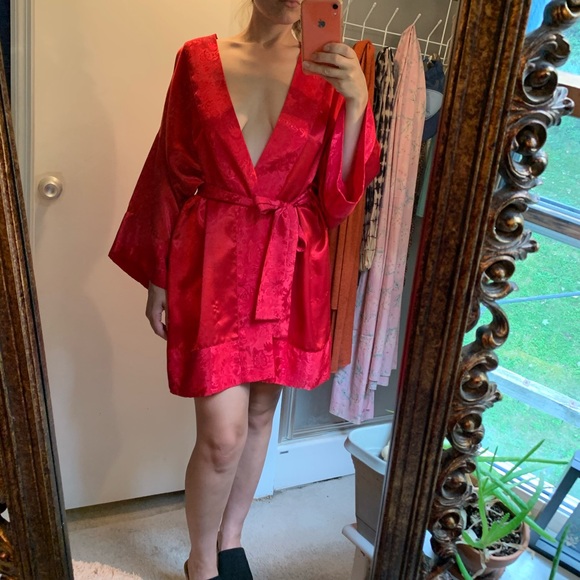 Vintage Victoria’s Secret Red Satin Robe Duster OS - Picture 2 of 10